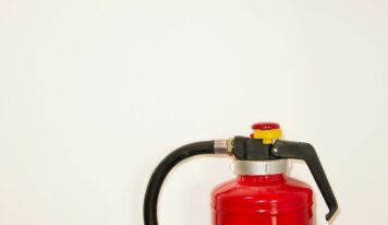MCI: «Aún hay personas que no saben como utilizar un extintor, lo cual supone un grave peligro»