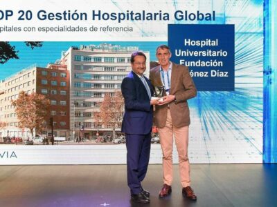 Juan Antonio Álvaro de la Parra recoge el Premio Top 20 en Gestión Hospitalaria Global como reconocimiento a la Fundación Jiménez Díaz