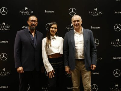Louzao Mercedes-Benz organizó un concierto privado de India Martínez en el Palacio de la Oliva en Vigo