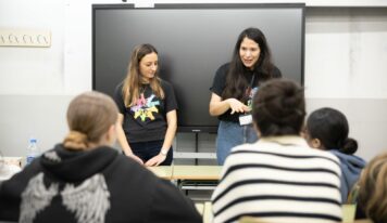 Fitch Ratings y United Way impulsan la formación STEM con sesiones de robótica en el Colegio Padre Marina de Puente de Vallecas y en la Escola Ciutat Comtal de Barcelona