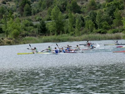 104 palistas de 7 comunidades autónomas y 17 clubes, en la III Regata de Pareja de Piragüismo