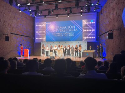 Formación Universitaria es nombrada Empresa del Año en los Premios Empresa Social 2024