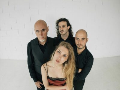 La banda vizcaína Lorelei Green lanza el single de Fuera de foco, uno de los temas de LAVA, que presenta el próximo 20 de noviembre en la Sala Crystal de Bilbao