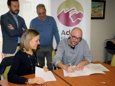 ADEL pone 725.000 euros en manos de los emprendedores de la Sierra Norte