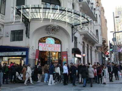 MERCADILLO DEL GATO abre sus puertas a la navidad