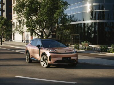 Lynk & Co se convierte en el primer fabricante europeo en lanzar un híbrido enchufable con 200 km de autonomía con el lanzamiento del nuevo modelo 08