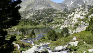 Las salidas guiadas al Bac de Llívia, una propuesta veraniega para descubrir el corazón de la Cerdanya