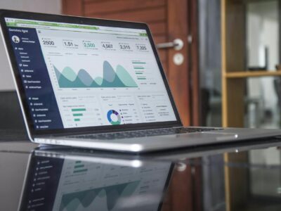 Profesionales que estudian para ascender: la formación ejecutiva se reinventa al ritmo del mercado