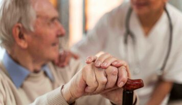 Volver a aprender: cómo las personas mayores en Residencial Palau viven septiembre como un nuevo comienzo