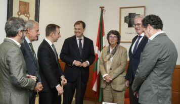 El Departamento de Salud del Gobierno Vasco recibe al Consejo de Farmacéuticos de Euskadi con motivo del Día Mundial de la profesión