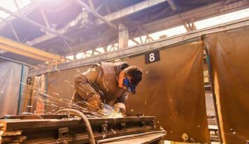 Formación Universitaria potencia la preparación para el Técnico Medio en Soldadura y Calderería