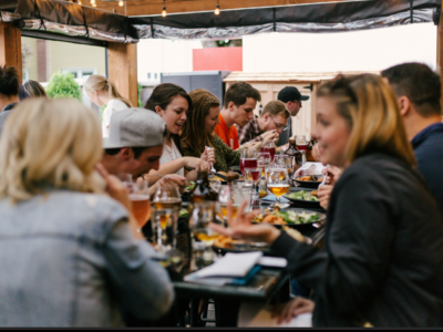 Longevytum señala que celebrar la Navidad puede reducir la edad biológica