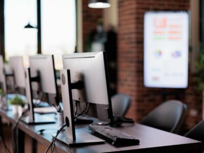 Redkom ofrece mantenimiento informático integral para empresas de la zona norte de Madrid