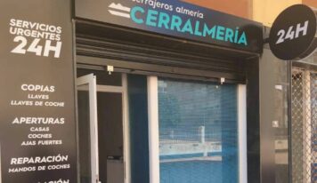 Cerralmería refuerza su servicio de cerrajeros 24 horas en Almería