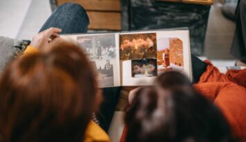 Los álbumes personalizables: el regalo más emotivo para este Día de la Madre, según 123tinta.es