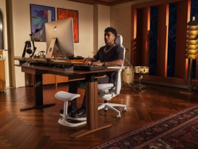 La silla para usuarios Big & Tall LiberNovo Maxis ofrece un nuevo nivel de estabilidad, amplitud y confort