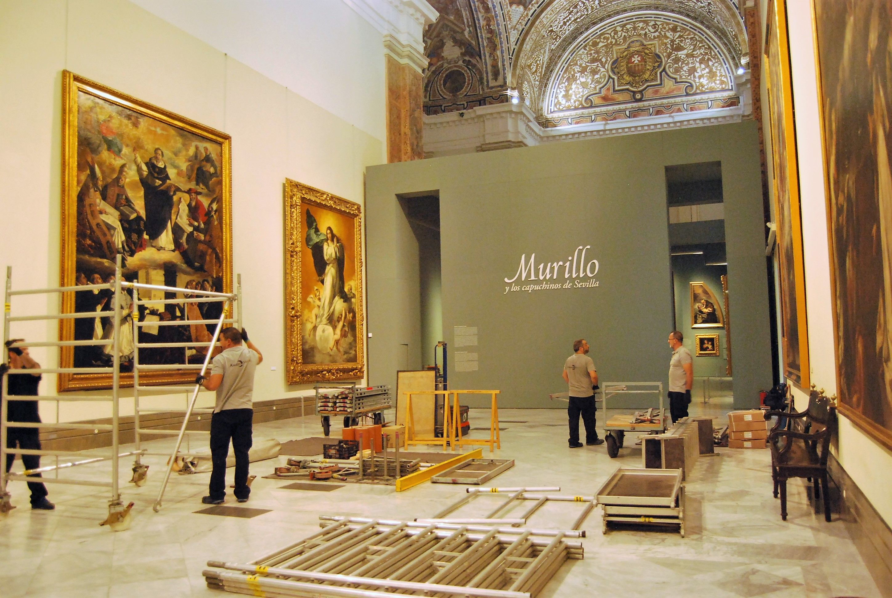 Amado Miguel profesionaliza el transporte de obras de arte y material expositivo en Sevilla