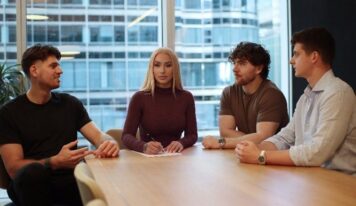 Iggy Azalea invierte en SHIFT, la empresa de IA detrás de Fanvue, referente en la economía de los creadores