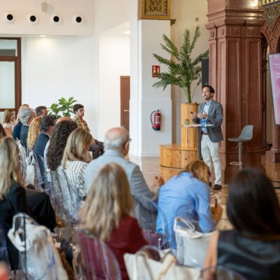 El 42 % de los empleados españoles sitúa el seguro de salud como el beneficio empresarial con mayor impacto en su bienestar según el estudio de Coverflex